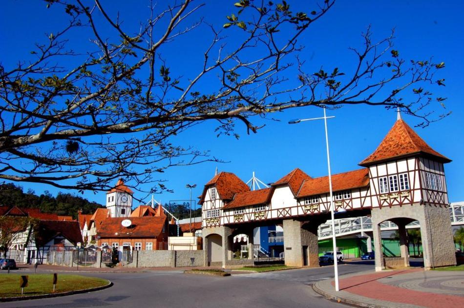 Quartos Proximos A Oktoberfest, Em Blumenau Exterior photo